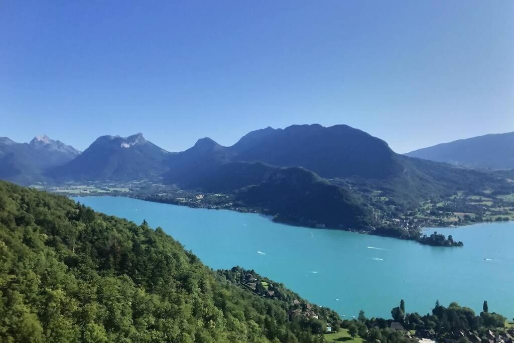 Tres Bel Appartement En Rez De Jardin, Talloires Exteriör bild