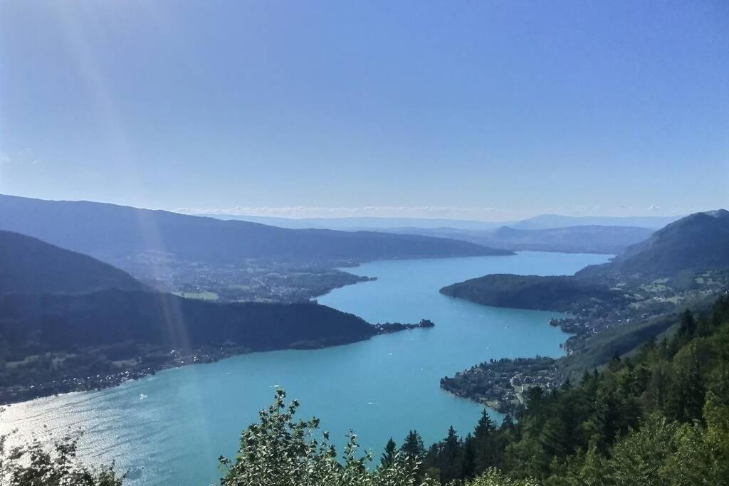 Tres Bel Appartement En Rez De Jardin, Talloires Exteriör bild